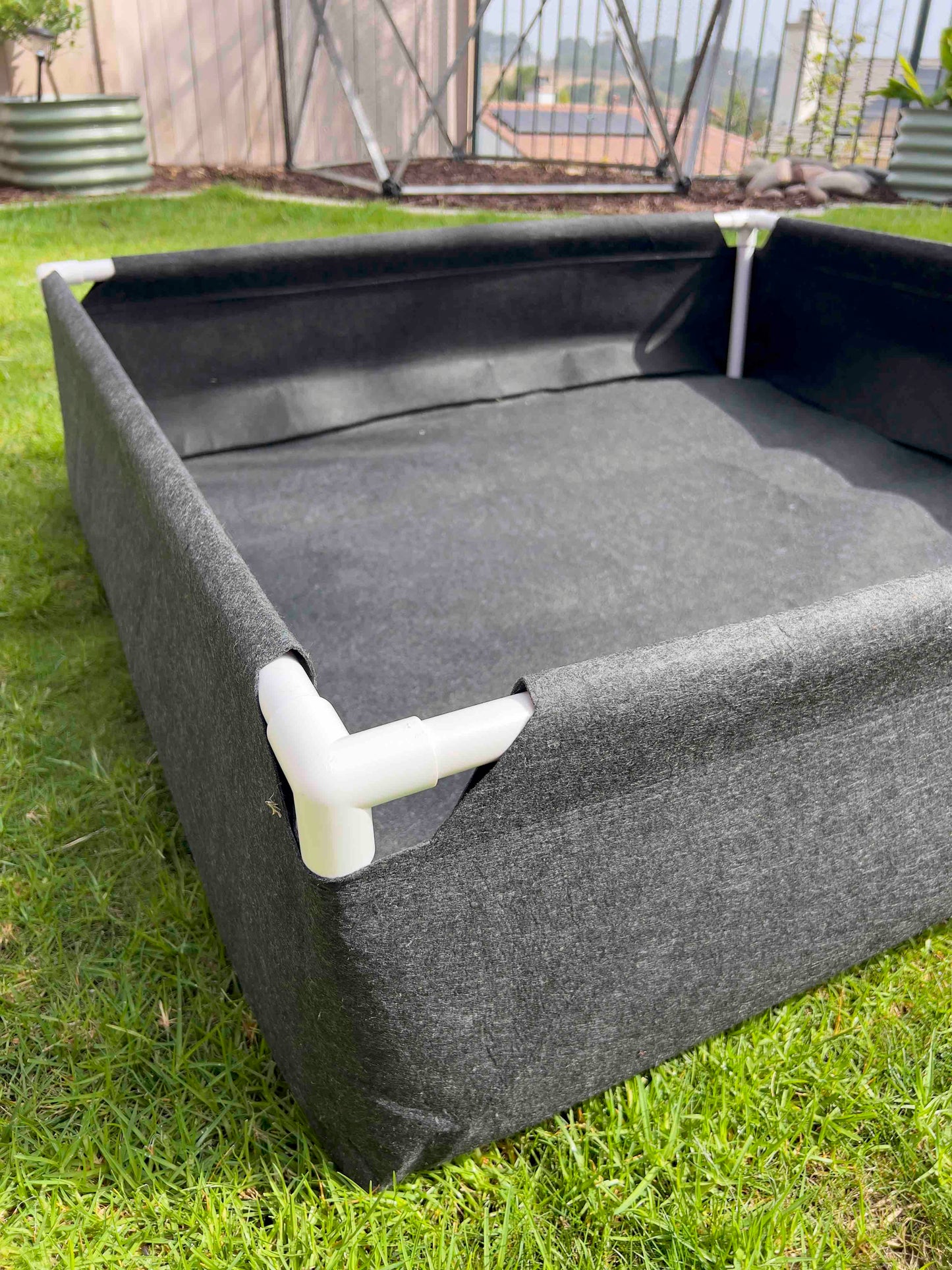 Fabric Raised Worm Farm